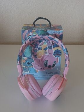 Pink Stitch-themed Wireless Kids Headphones